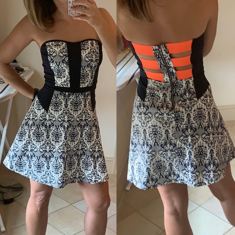 Printed Strapless Dress